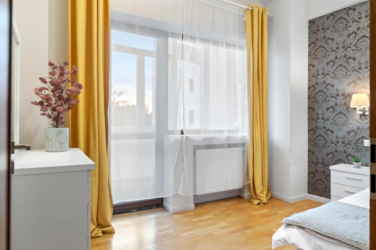 בוקרשט City Heart Retreat Elegant Apartment מראה חיצוני תמונה