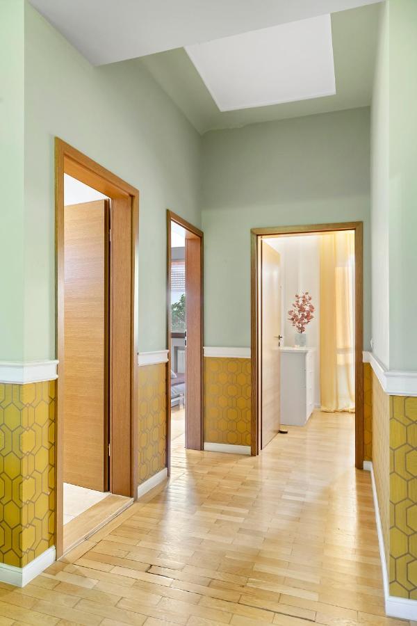 בוקרשט City Heart Retreat Elegant Apartment מראה חיצוני תמונה