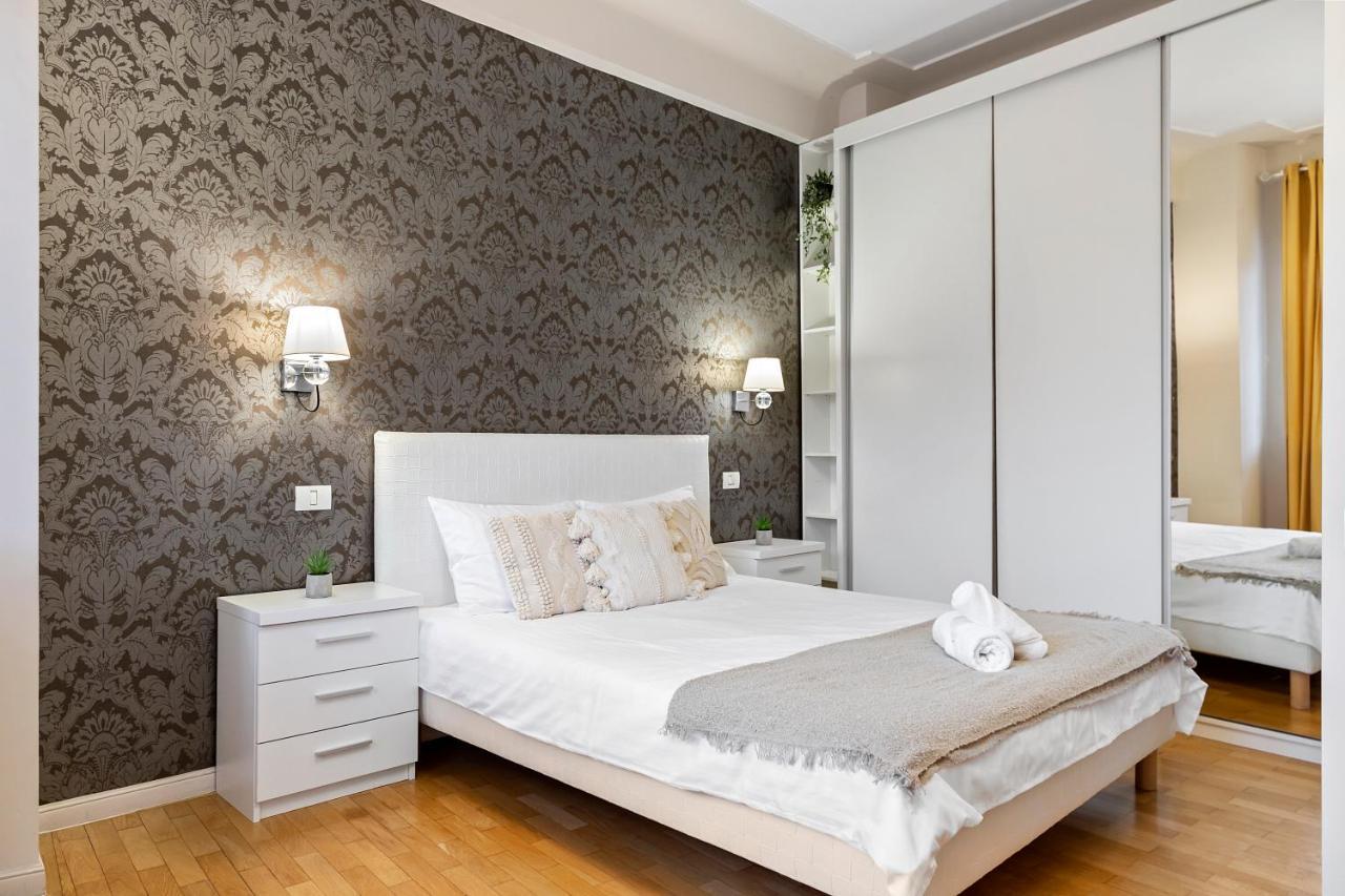 בוקרשט City Heart Retreat Elegant Apartment מראה חיצוני תמונה