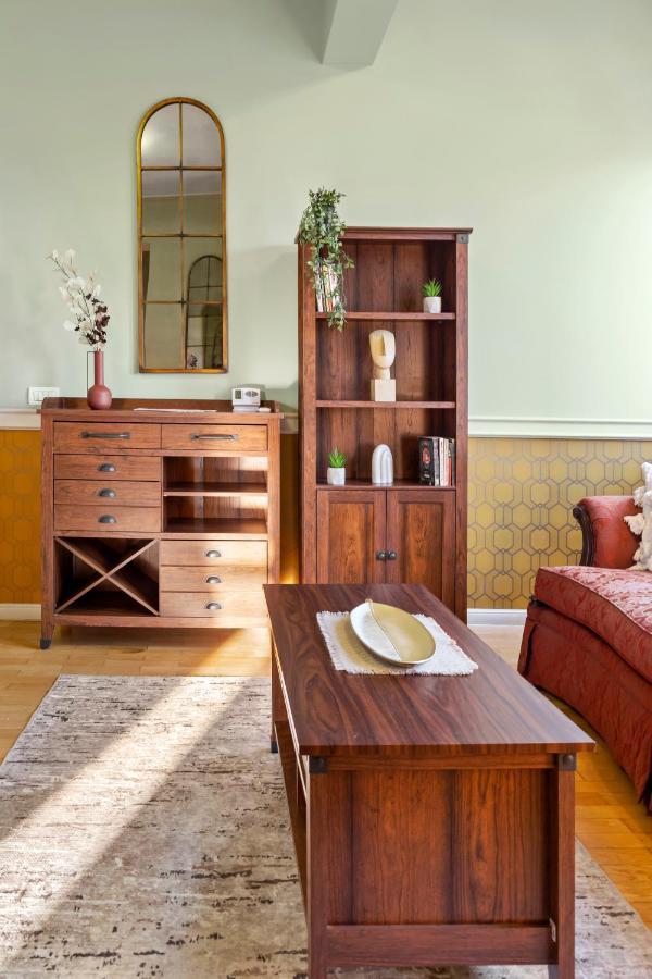 בוקרשט City Heart Retreat Elegant Apartment מראה חיצוני תמונה