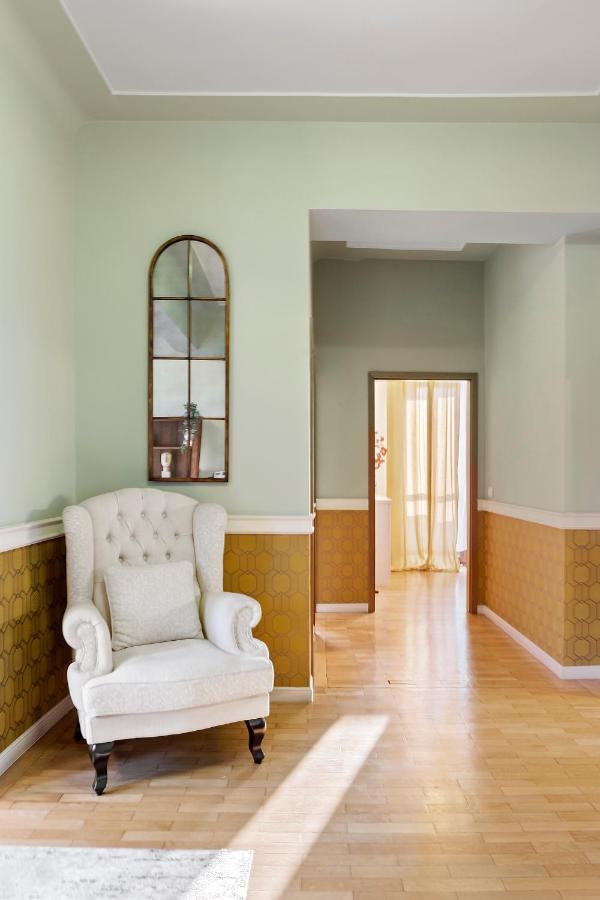 בוקרשט City Heart Retreat Elegant Apartment מראה חיצוני תמונה