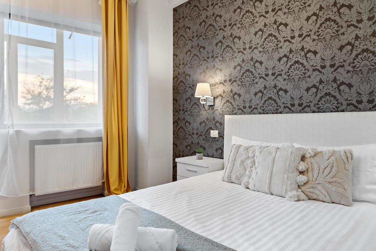 בוקרשט City Heart Retreat Elegant Apartment מראה חיצוני תמונה