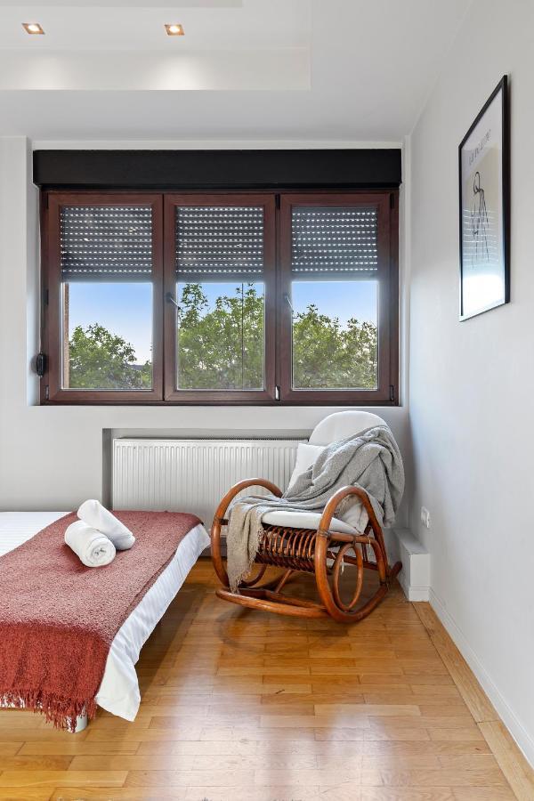 בוקרשט City Heart Retreat Elegant Apartment מראה חיצוני תמונה