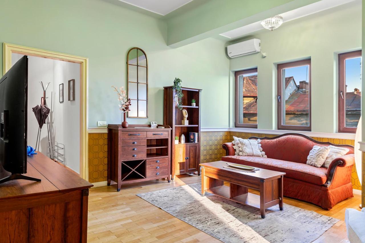 בוקרשט City Heart Retreat Elegant Apartment מראה חיצוני תמונה
