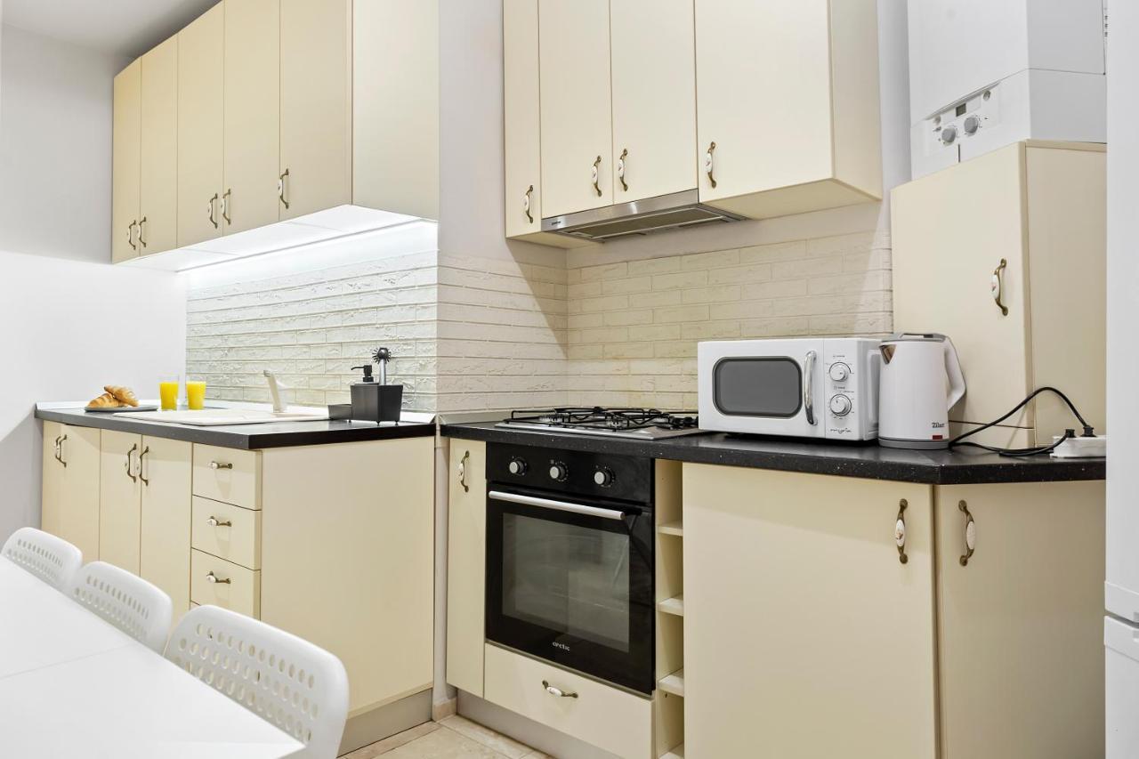 בוקרשט City Heart Retreat Elegant Apartment מראה חיצוני תמונה
